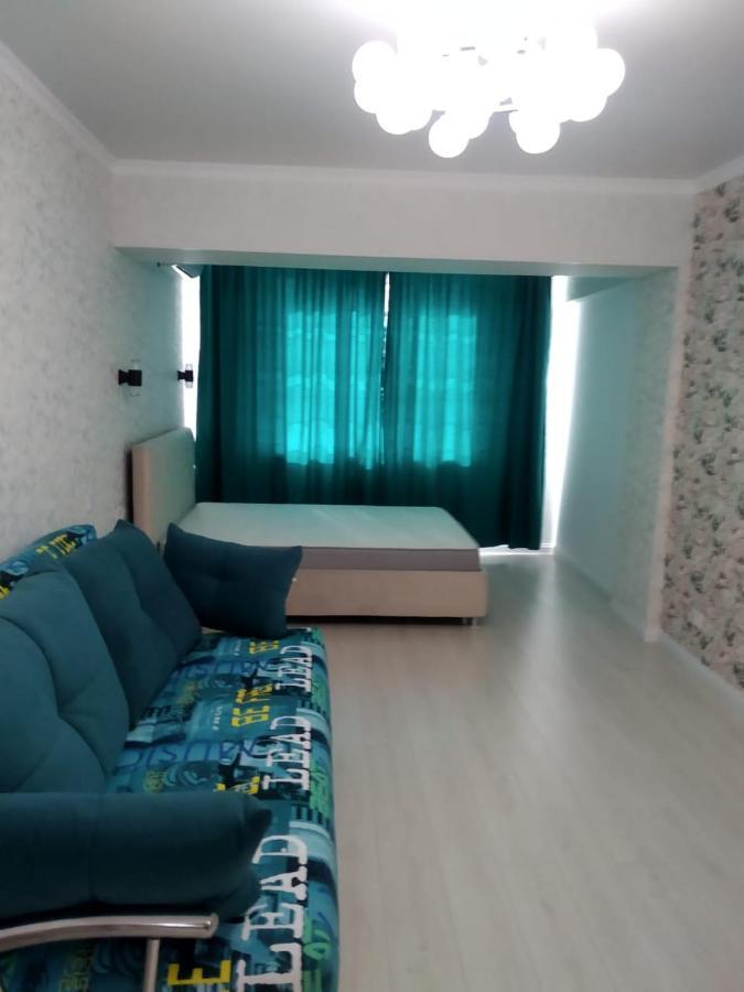 Ferienwohnung Молодежный Almaty Exterior foto
